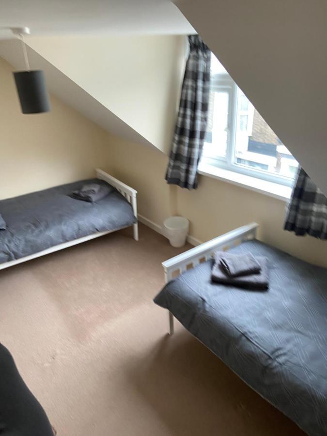 Cosy 3-Bedroom House, Stones Throw To Beach Weymouth Exteriör bild