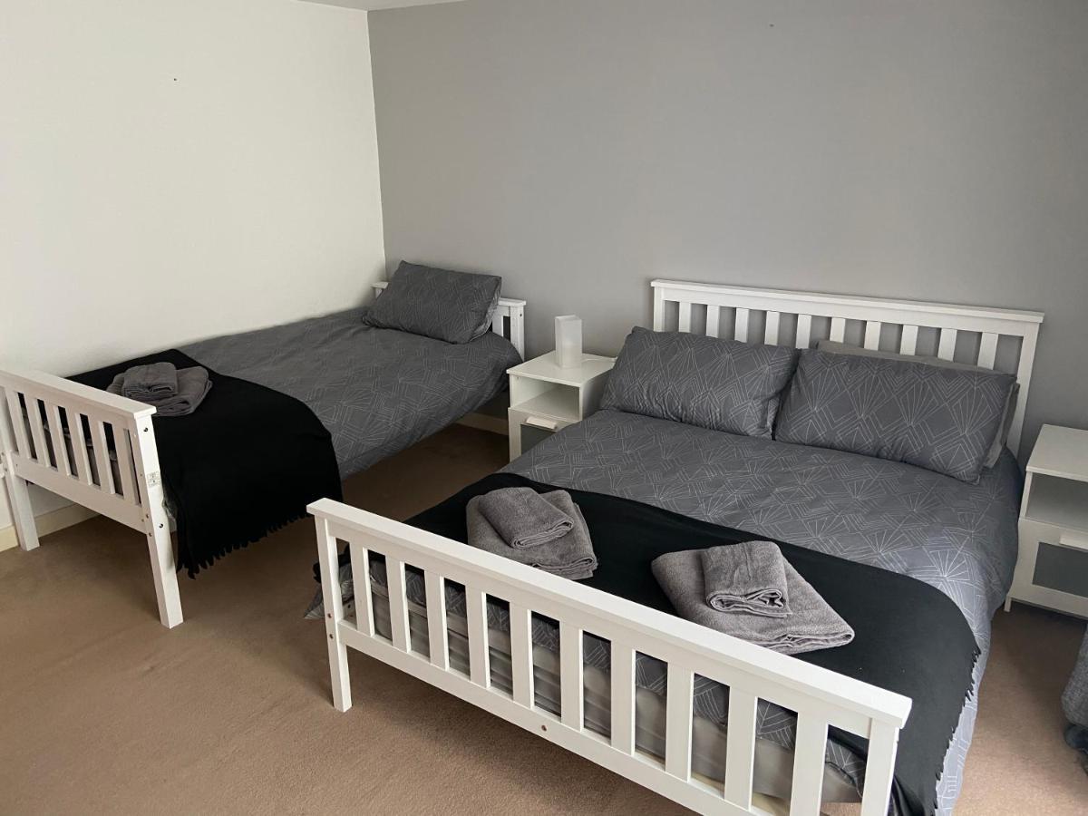 Cosy 3-Bedroom House, Stones Throw To Beach Weymouth Exteriör bild