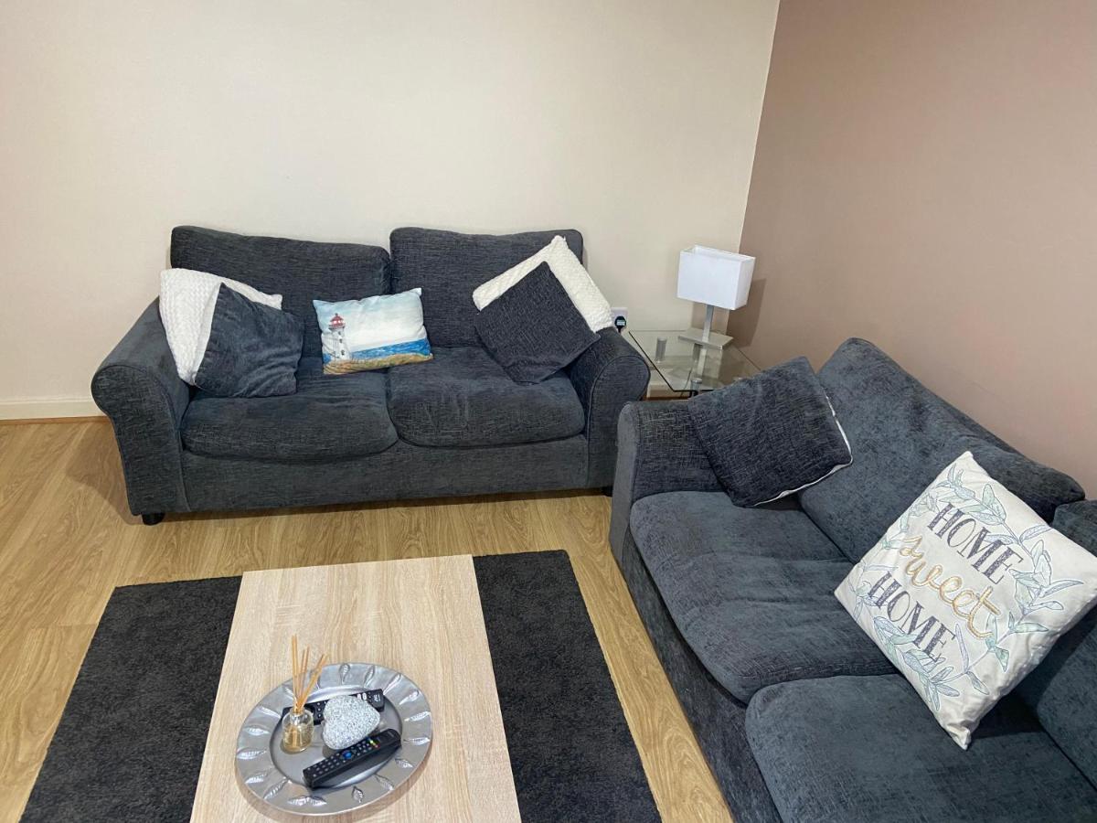 Cosy 3-Bedroom House, Stones Throw To Beach Weymouth Exteriör bild